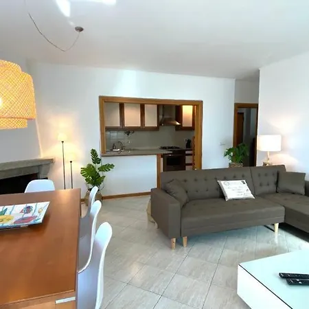 Pleno Beach-side Apartment Furadouro