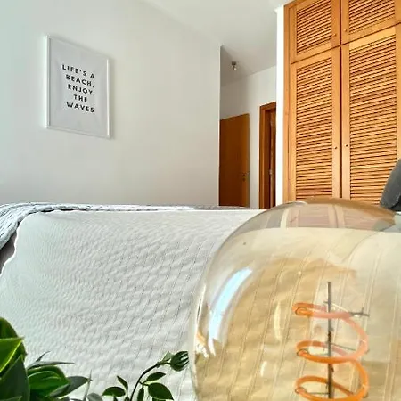 Pleno Beach-side Apartment Furadouro
